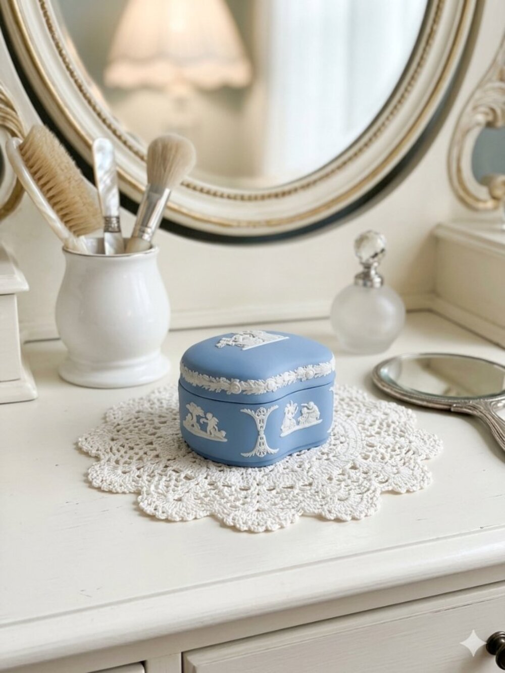 Wedgwood Blue Jasperware Kidney-Shaped Trinket Box with White Motif